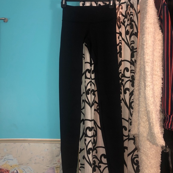 Lululemon Wunder Under Pants - Picture 4 of 7